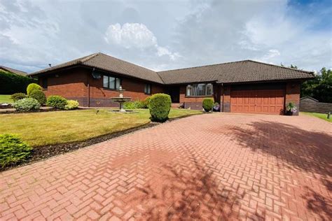 Flats & Houses <b>For Sale</b> in <b>North</b> <b>Lanarkshire</b> - Find properties with Rightmove - the UK's largest selection of properties. . Detached bungalows for sale north lanarkshire